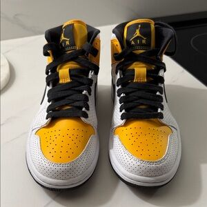 Nike Air Sneakers - Black, White, Yellow